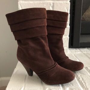 Suede brown boots!